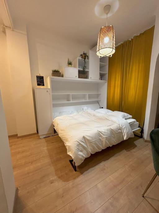 Tiny Studio Quinet Bucureşti Ngoại thất bức ảnh