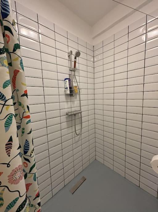 Tiny Studio Quinet Bucureşti Ngoại thất bức ảnh
